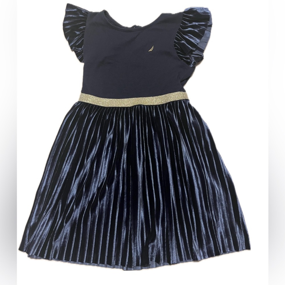 Nautica girl's dresss. Size 6. Excellent condition.